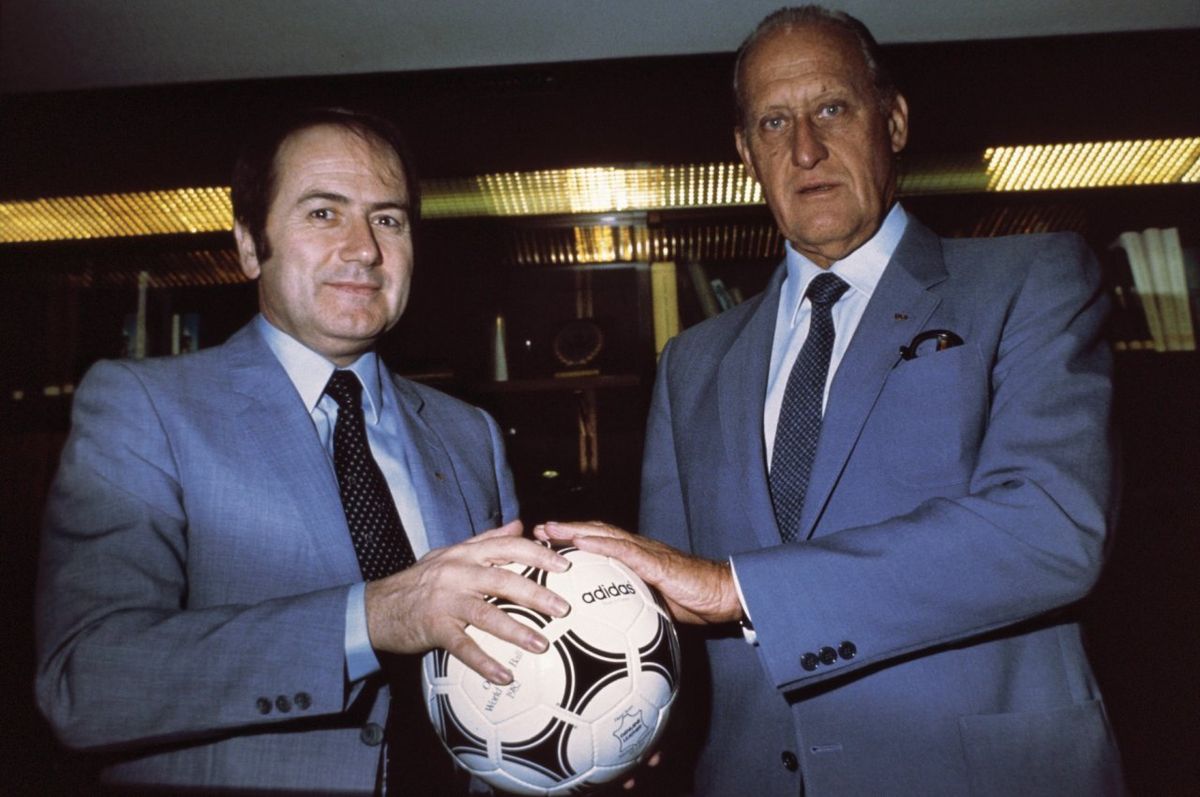 1200px-Sepp_Blatter__João_Havelange_1.jpg